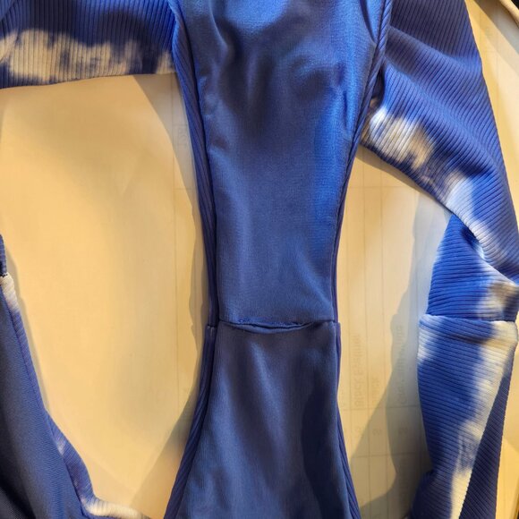 Periwinkle Blue & White Bikini S - Picture 2 of 2